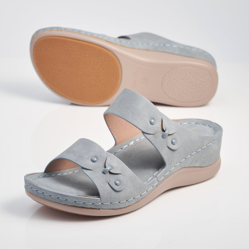 Load image into Gallery viewer, Ladies Wedge Sandals
