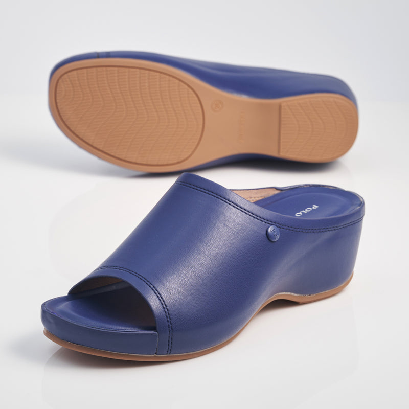 Load image into Gallery viewer, Ladies Wide Band Sandals
